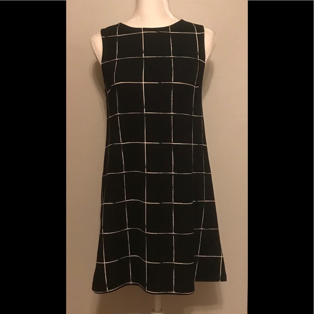 Ginger G juniors mod shift dress.
